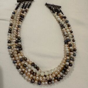 Triple stand multi color pearl necklace